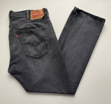 Load image into Gallery viewer, Levi’s 501 W40 L32
