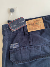 Load image into Gallery viewer, Tommy Hilfiger Trousers W38 L33