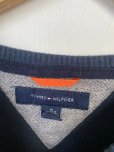 Load image into Gallery viewer, Tommy Hilfiger sweatshirt (M)