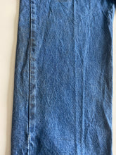 Load image into Gallery viewer, Carhartt Jeans W42 L28