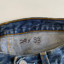 Load image into Gallery viewer, Levi’s 501 W29 L33