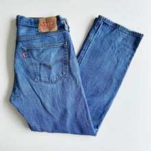 Load image into Gallery viewer, Levi’s 501 W34 L30