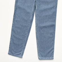 Load image into Gallery viewer, Deadstock Wrangler Jeans W24 L36
