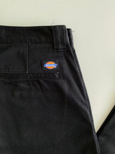 Load image into Gallery viewer, Dickies W34 L33