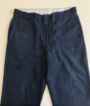 Load image into Gallery viewer, Dickies W36 L32