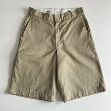 Load image into Gallery viewer, Dickies Shorts W31