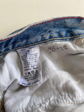 Load image into Gallery viewer, Tommy Hilfiger Jeans W28 L34