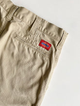 Load image into Gallery viewer, Dickies Shorts W28
