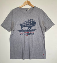 Load image into Gallery viewer, Levi’s t-shirt (L)
