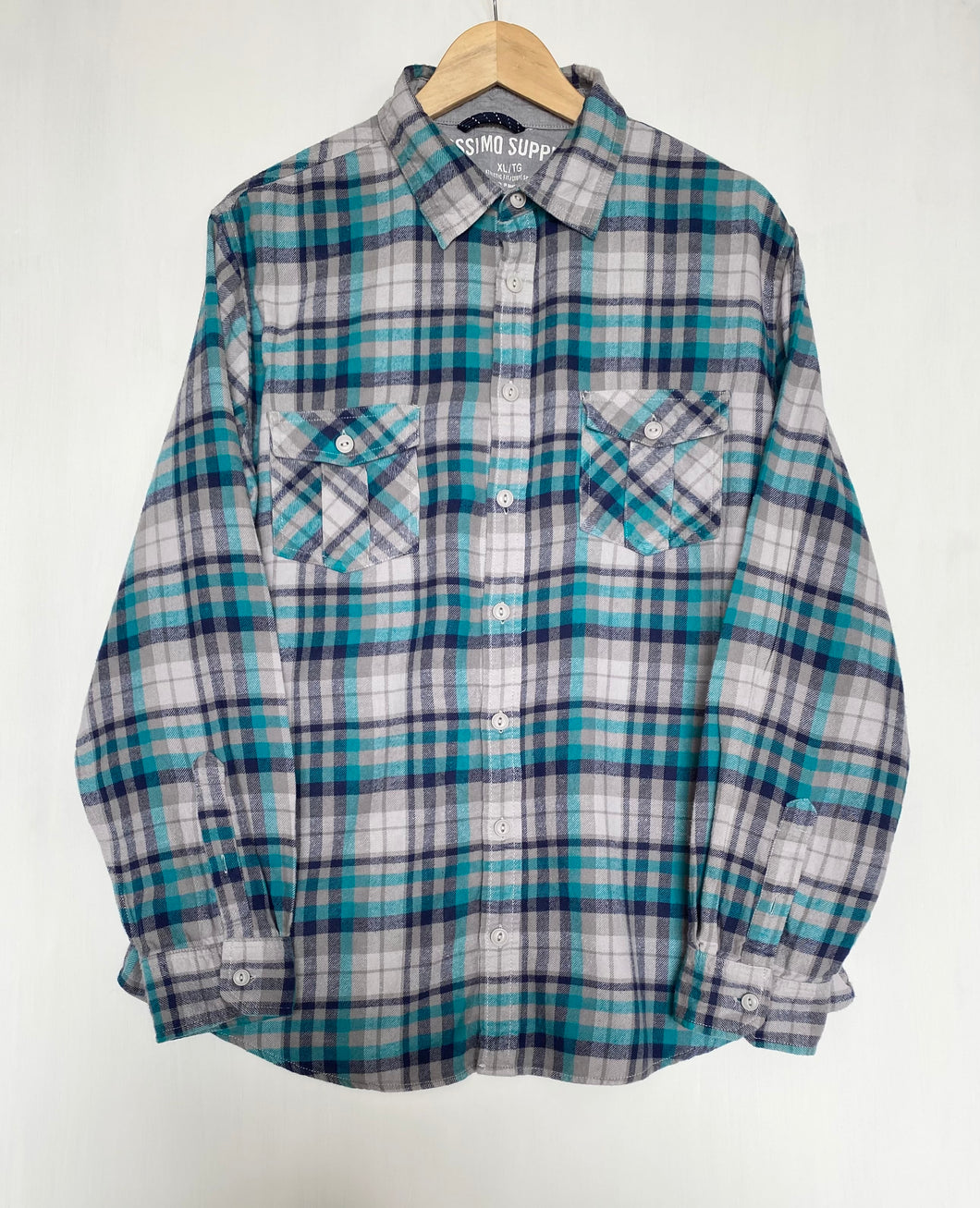 Flannel shirt (XL)