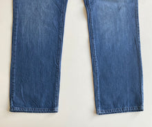 Load image into Gallery viewer, DKNY Jeans W36 L32