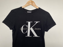 Load image into Gallery viewer, Calvin Klein t-shirt (XS)