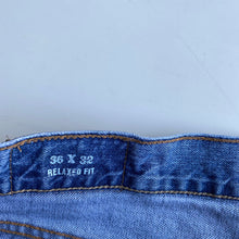 Load image into Gallery viewer, Nautica Jeans W36 L32