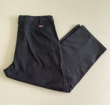 Load image into Gallery viewer, Dickies W44 L30