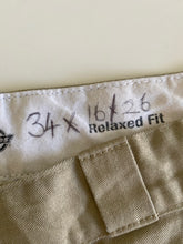 Load image into Gallery viewer, Dickies Shorts W34