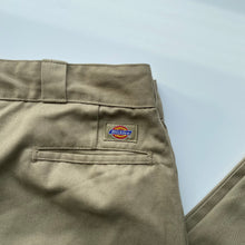 Load image into Gallery viewer, Dickies W42 L30