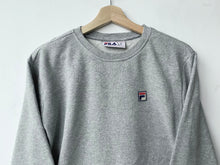 Load image into Gallery viewer, Fila sweatshirt (M)
