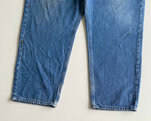 Load image into Gallery viewer, Carhartt Jeans W44 L30