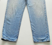 Load image into Gallery viewer, Carhartt Jeans W42 L32