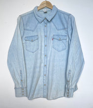 Load image into Gallery viewer, Levi’s shirt (XL)