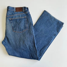 Load image into Gallery viewer, Calvin Klein Jeans W36 L32