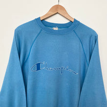 Load image into Gallery viewer, Champion Sweatshirt (L)