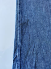 Load image into Gallery viewer, Tommy Hilfiger Jeans W38 L34