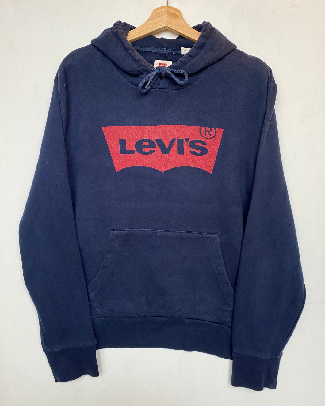 Levi’s hoodie (M)