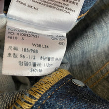 Load image into Gallery viewer, Levi’s 501 W38 L34