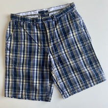 Load image into Gallery viewer, Tommy Hilfiger Shorts W34
