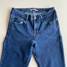 Load image into Gallery viewer, Levi’s Jeans W30 L32