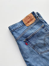 Load image into Gallery viewer, Levi’s 550 W36 L30