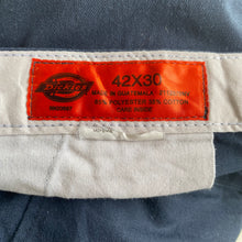 Load image into Gallery viewer, Dickies Cargo W42 L30