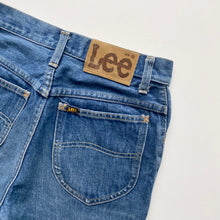 Load image into Gallery viewer, 90s Lee Denim Shorts W26