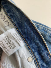 Load image into Gallery viewer, Wrangler Jeans W34 L29