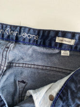 Load image into Gallery viewer, Calvin Klein Jeans W33 L30