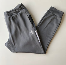 Load image into Gallery viewer, Adidas Joggers (XL)