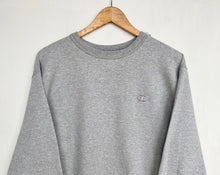 Load image into Gallery viewer, Champion sweatshirt (M)