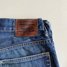 Load image into Gallery viewer, Levi’s 511 W30 L32