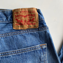 Load image into Gallery viewer, Levi’s 501 W34 L29