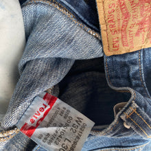 Load image into Gallery viewer, Levi’s 501 W32 L30