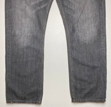 Load image into Gallery viewer, Levi’s 501 W36 L30