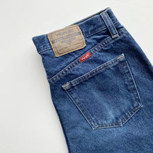Load image into Gallery viewer, Wrangler Jeans W32 L34