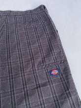 Load image into Gallery viewer, Dickies Shorts W36