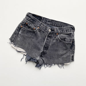 90s Levi’s 501 Shorts W28