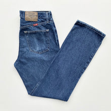 Load image into Gallery viewer, Wrangler Jeans W32 L34