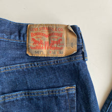 Load image into Gallery viewer, Levi’s 501 W36 L32
