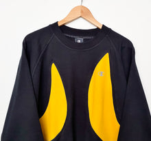 Load image into Gallery viewer, Champion Reworked Sweatshirt (S)