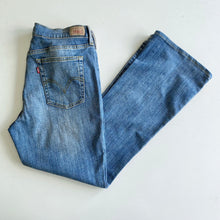Load image into Gallery viewer, Levi’s Jeans W31 L28