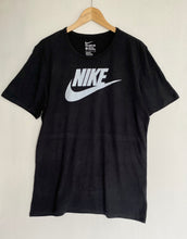 Load image into Gallery viewer, Nike t-shirt (L)
